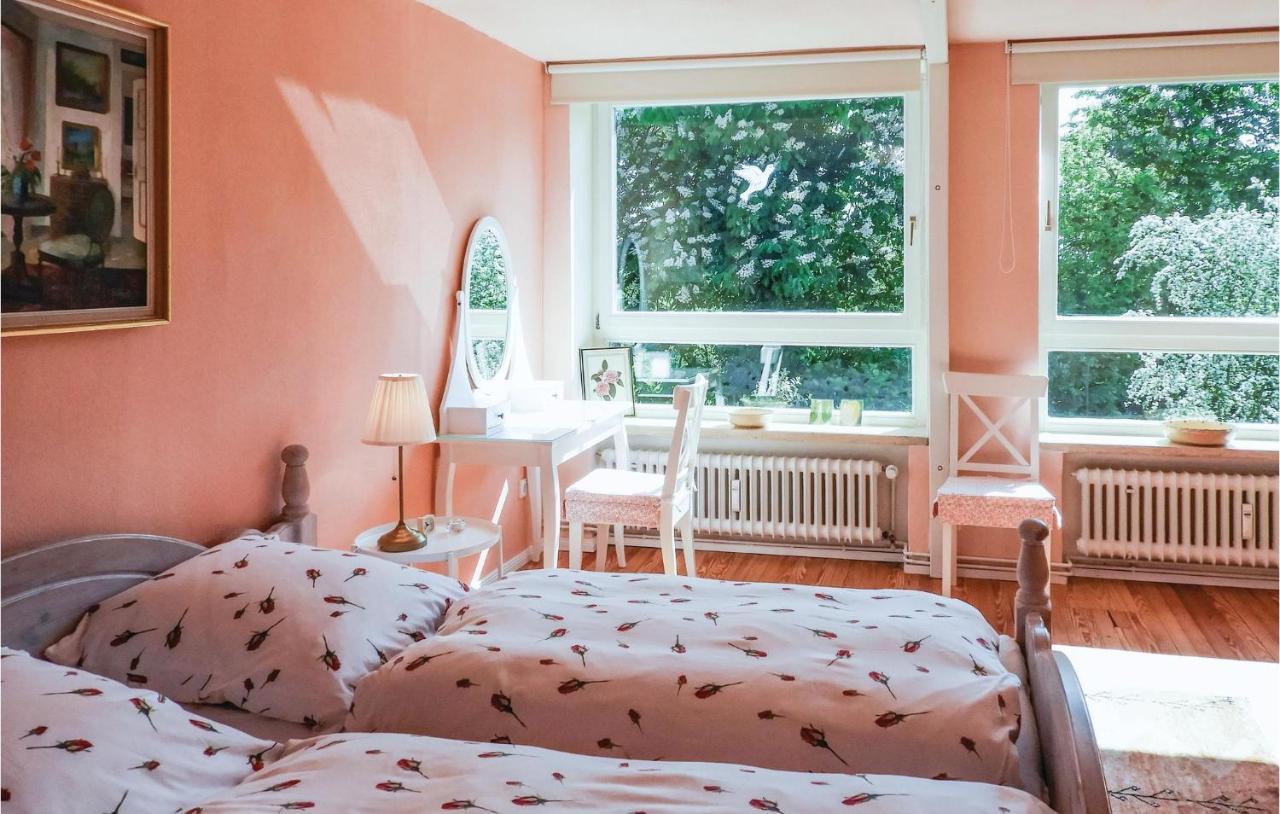 1 Bedroom Awesome Apartment In St, Annen Sankt Annen Екстер'єр фото